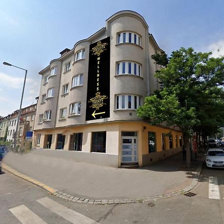 Afrodita Wellness Apartman Прага Экстерьер фото